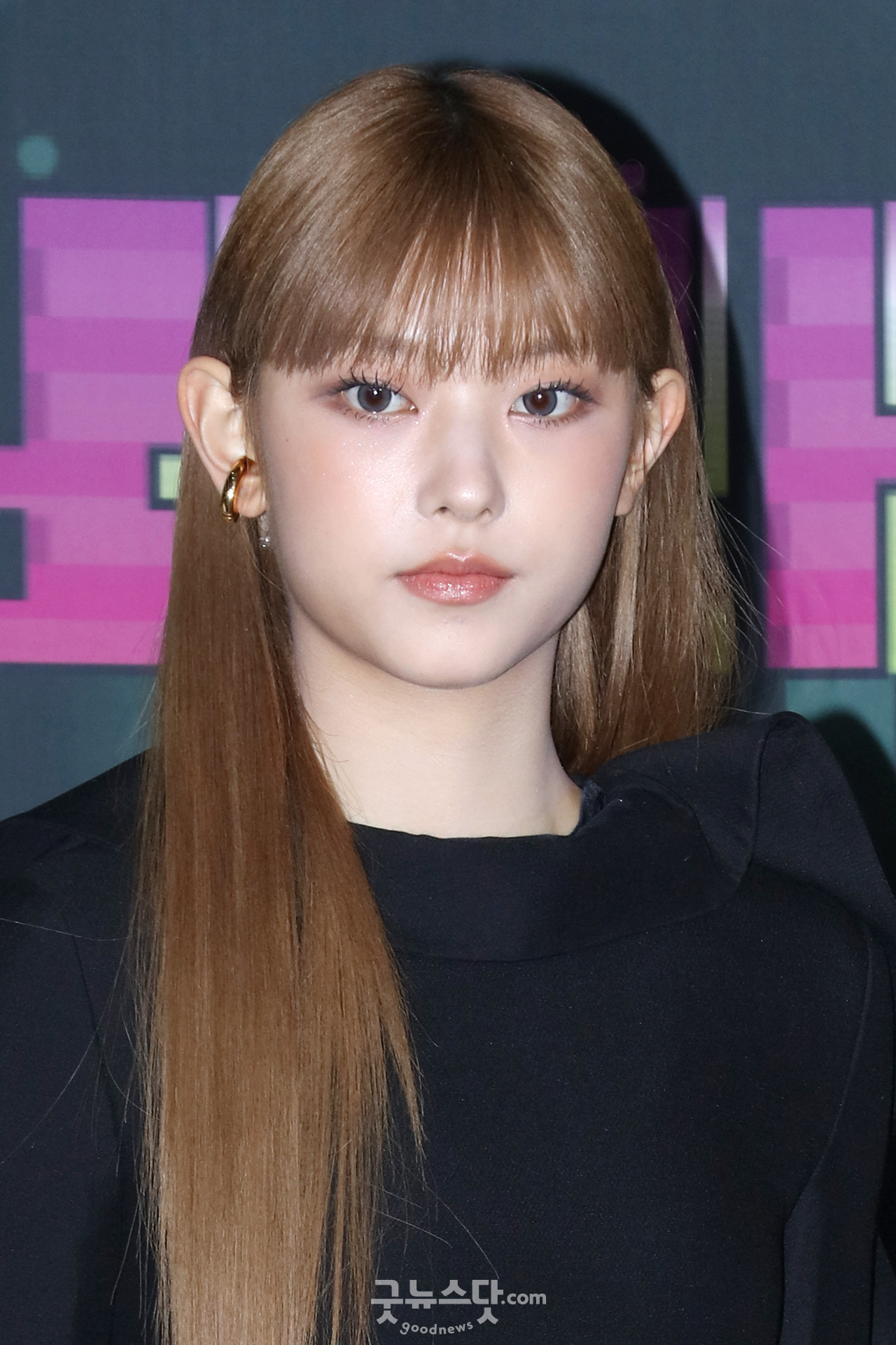 [덕샷] 뉴진스 해린, 빠져드는 눈빛