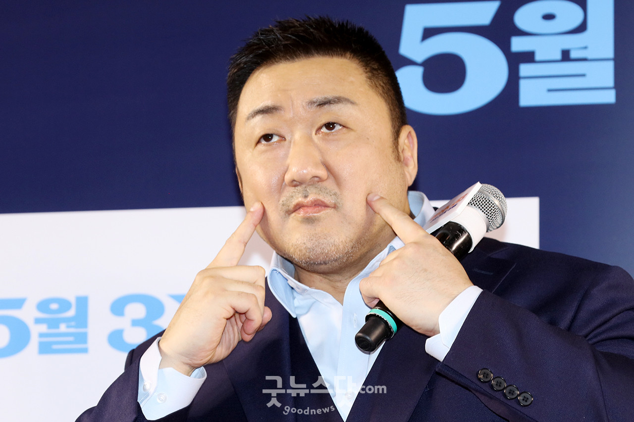 [덕샷] 마동석, 형 애교니까 잘봐