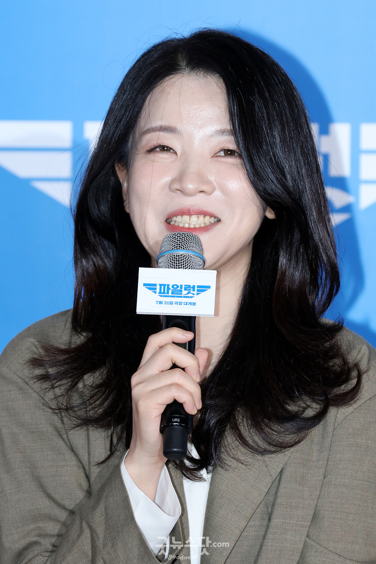 [덕샷] 김한결 감독, 인사말 하는 '파일럿' 감독