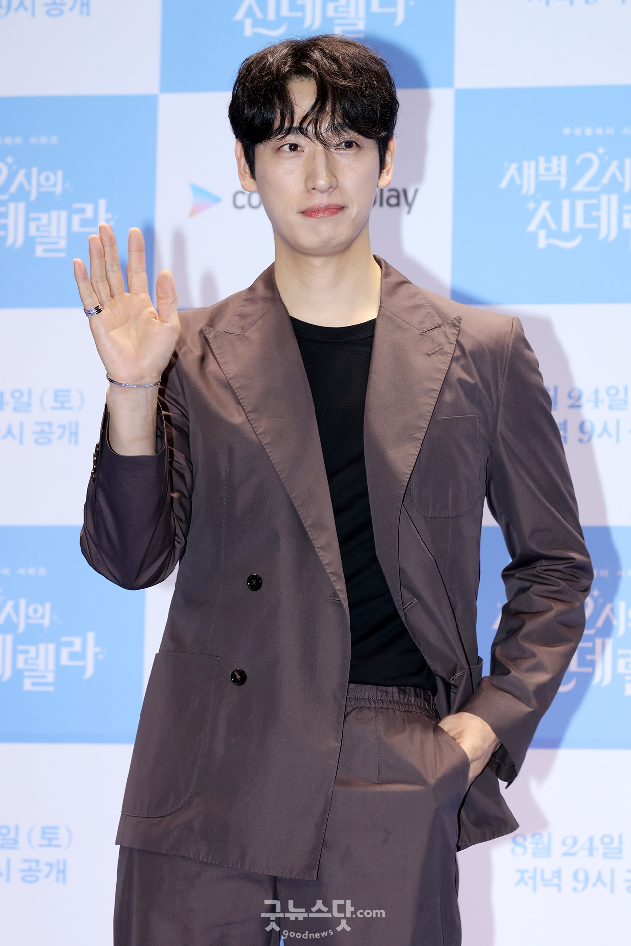 [덕샷] 윤박, 꾸밈 없는 미소