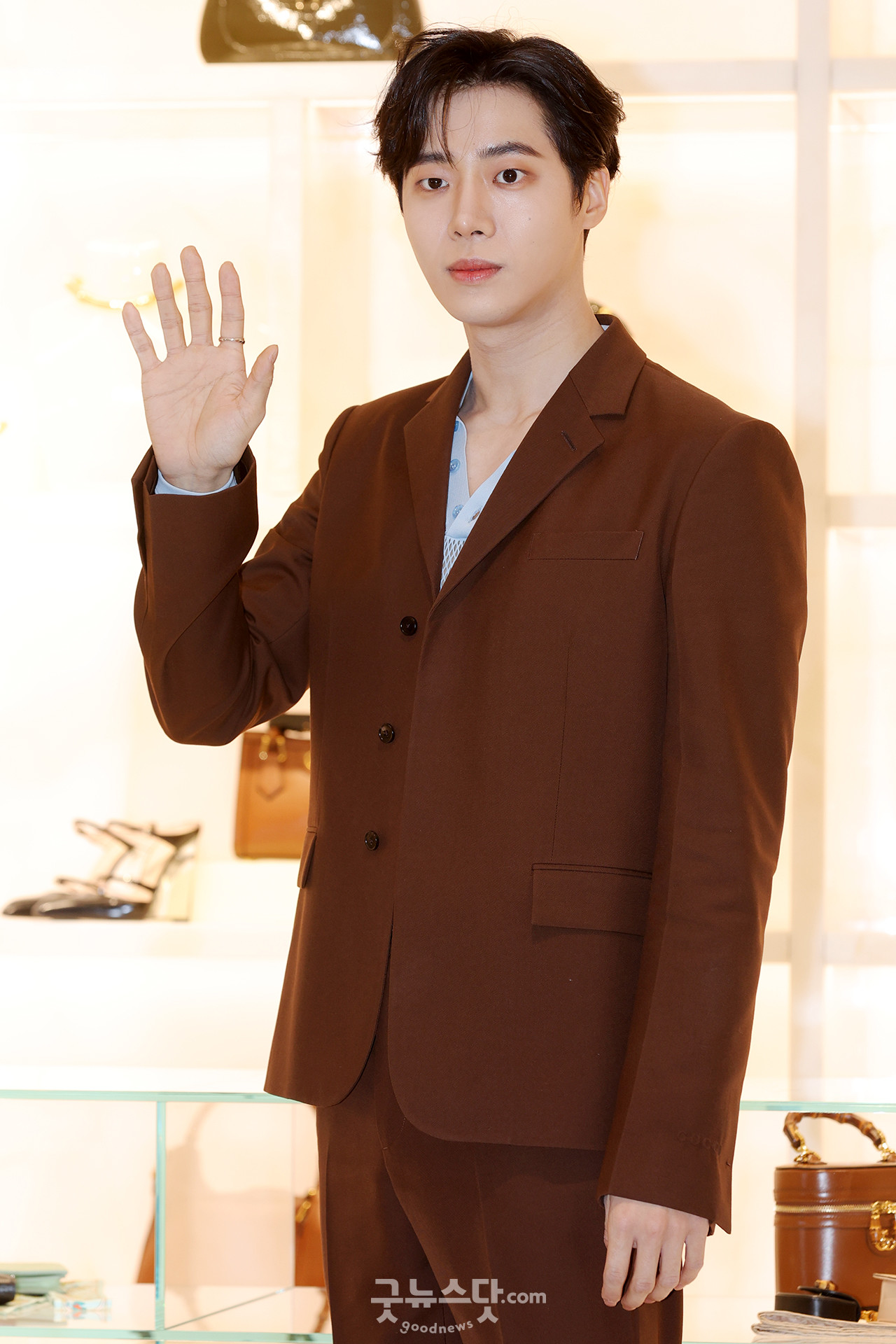 [덕샷] 추영우, 시크하게 볼 콕!
