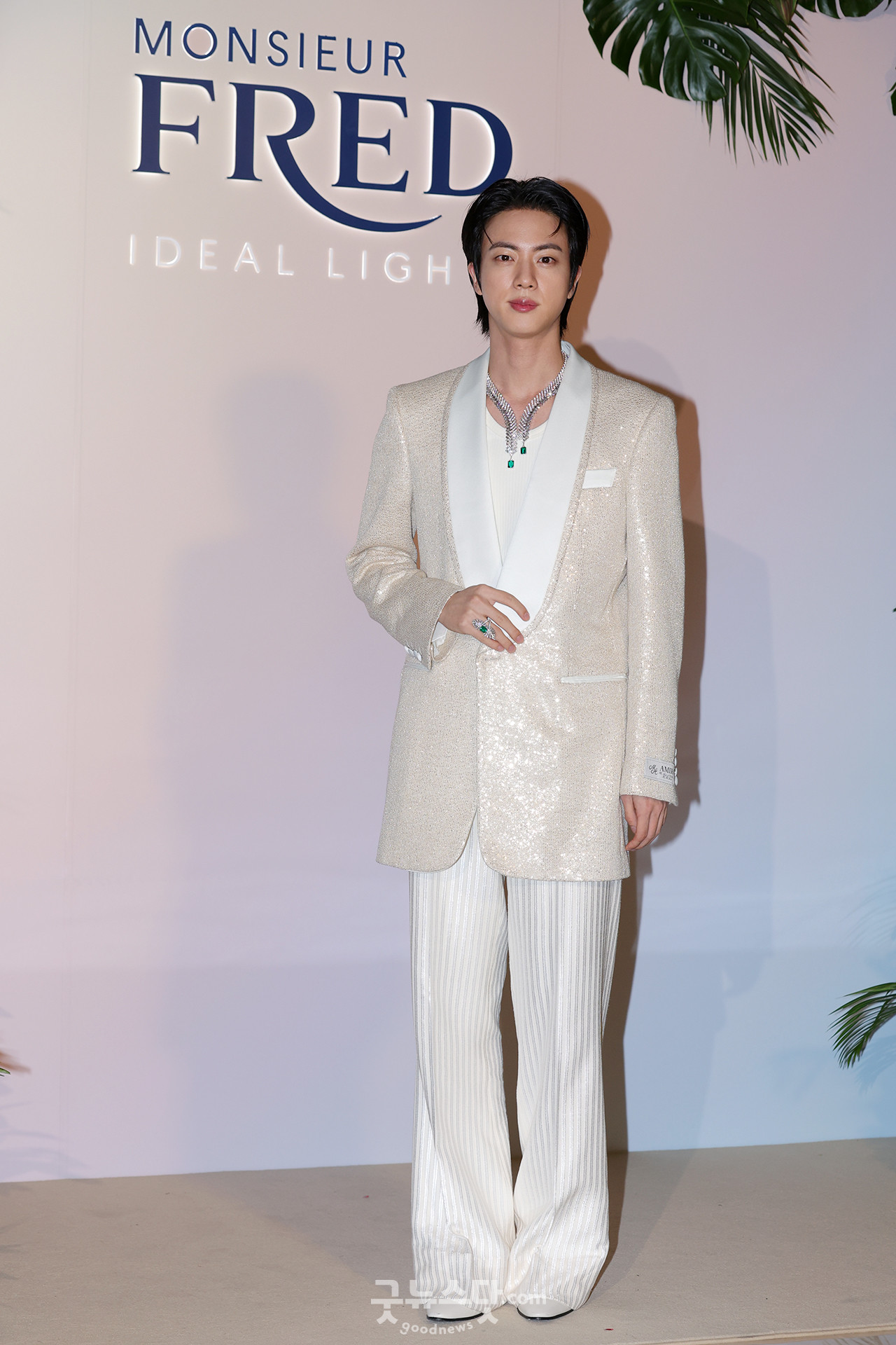 [덕샷] BTS 진, 치명적인 볼하트
